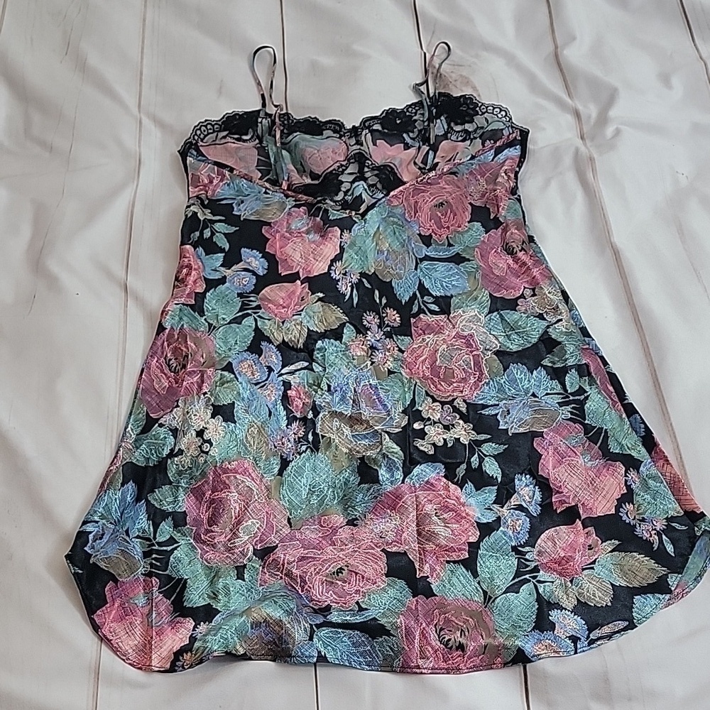 Victoria’s Secret Vintage Floral Slip Dress Nightgown size Medium Lace Accents - Picture 6 of 7